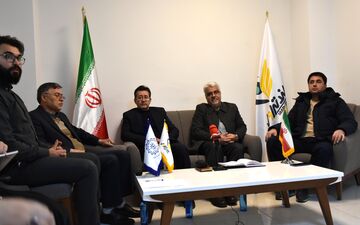 میزگرد هویت ملی و امنیت پایدار  با اعضای هیأت علمی دانشگاه رازی