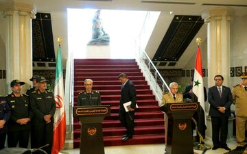  ژنرال ایوب:مناسبات دمشق و تهران راهبردی است/سرلشکر باقری:پذیرفتنی نیست رژیم صهیونیستی هروقت بخواهد به سوریه تجاوزکند