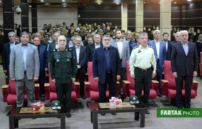 نشست فعالان اقتصادي استان با فرمانده سپاه نبي اكرم(ص)