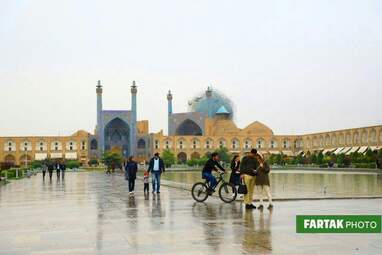 میدان نقش جهان اصفهان- باران