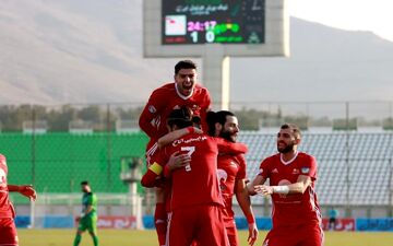  عباس زاده؛ ستاره ای در حد کفش طلا! (عکس)
