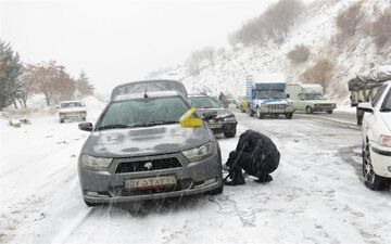 ‌تردد در محور های کوهستانی زنجان با زنجیر چرخ امکان پذیر است