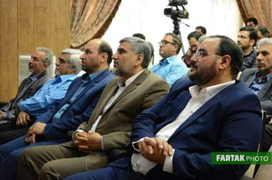 پاسداشت روز خبرنگار و تجلیل از خانواده شهدای خبرنگار  و روزنامه‌نگاران توسط بسیج رسانه کرمانشاه 