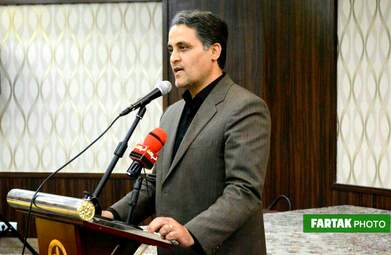  نشست هم‌اندیشی تورلیدرها برای جذب گردشگر  در سالن آناهیتا هتل پارسیان کرمانشاه 