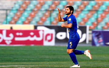 عارف غلامی: به پرسپولیسی‌ها حق می‌دهم