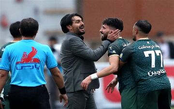 دقیقی: مقابل استقلال زود هیجان‌زده و سیر می‌شدیم/ داور می‌توانست یک پنالتی برای ما بگیرد 