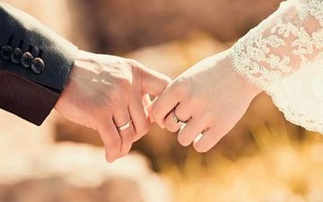 از گذشته مان چیزی به همسرمان بگوییم؟