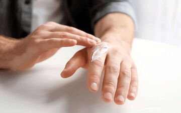 ماسک باعث التهاب و اگزما می‌شود 