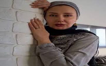 پوشش کتایون ریاحی که باعث پخش نشدن دورهمی شد