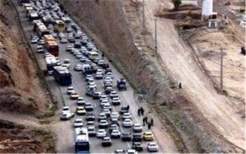 ترافیک سنگین در محورهای منتهی به مهران