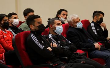 حاج صفی در تراکتور می‌ماند 