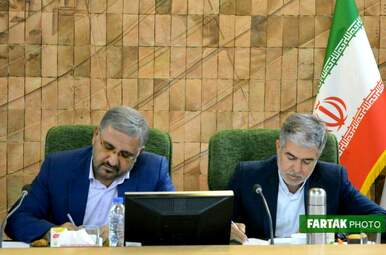 شورای گفت وگو استان کرمانشاه با حضور وزیر تعاون، کار و رفاه اجتماعی
