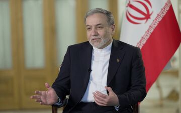 «من کسی نیستم که به دیکته دیگران گوش کنم»؛ موضع قاطع وزیر خارجه ایران درباره مذاکره با آمریکا