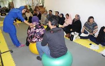 چرا کلاس‌های آمادگی زایمان برای زایمان راحت ضروری هستند؟