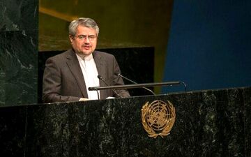 خوشرو: تجاوز آمریکا به سوریه باعث تقویت تروریست‌ها می‌شود