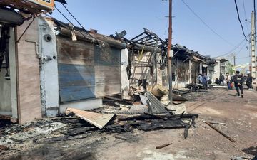 حریق ۱۰ باب واحد تجاری در شهر رودبنه
