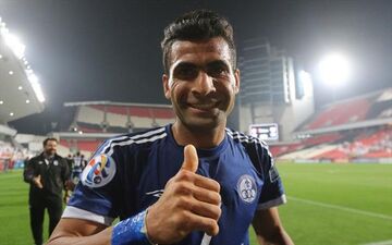 
پیشنهاد پرسپولیس به من یک دروغ بزرگ است/ هیچ‌وقت نگفتم پرسپولیسی‌ام، قلبم آبی آبی است!