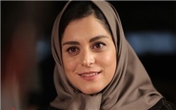  نیویورک گردی "نیکی کریمی" و "غزل شاکری"