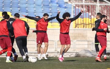 برگزاری آخرین تمرین پرسپولیسی‌ها پیش از سفر به مشهد