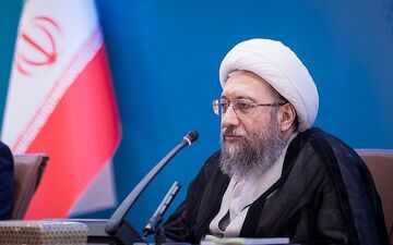 رئیس قوه قضاییه: عده‌ای تعمداً با دشمن همکاری می‌کنند 