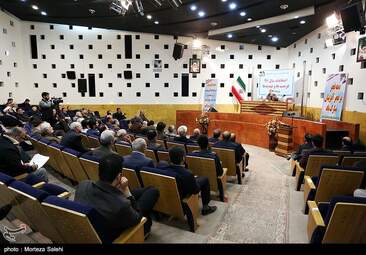 گزارش تصویری : سخنرانی باهنر درجمع اعضای جامعه اسلامی مهندسان استان اصفهان