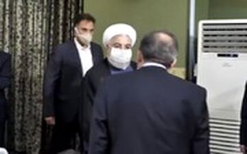 خوش و بش رییس‌جمهور با مجری پیشکسوت و نام‌آشنایِ خبر