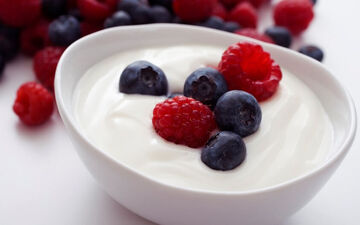 ۷ گزینه غذایی برای ایمن شدن در برابر شایع ترین بیماری ویروسی