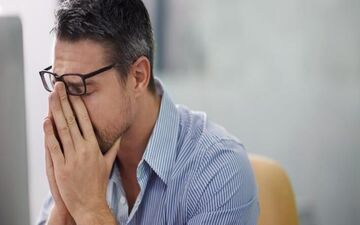 گفتن این ۵ جمله به فرد مضطرب ممنوع است