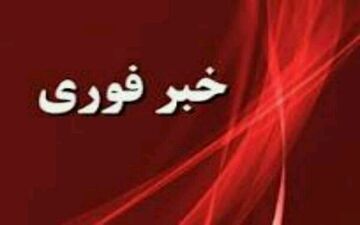 سقوط پل عابر پیاده بر روی خودرو های عبوری حادثه ساز شد
