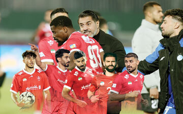 سبک بازی این دو بازیکن برای پرسپولیس زشت است | خود من قطعا از این خارجی بهترم