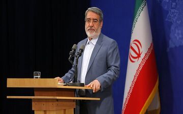 رحمانی فضلی:۹۷ درصد مردم ما سالم هستند و هیچ نگرانی ندارند/تمام هم و غم ما برای مراقبت از ۳ درصد پرریسک جامعه است