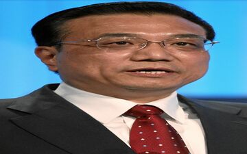 نخست وزیر چین: برای رسیدن به اهداف اقتصادی باید سخت تلاش کنیم
