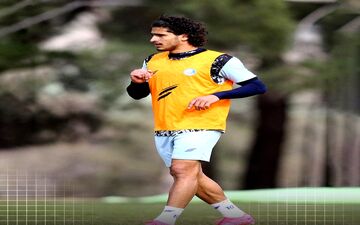 مدافع جوان استقلال چشم به اعتماد سهراب