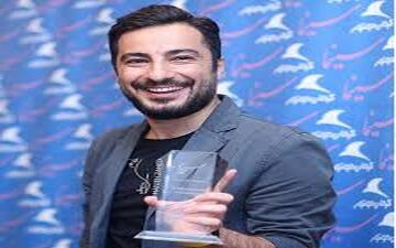 سلفی بانوان جوان سینما به همراه نوید محمدزاده و منوچهر هادی (عکس)