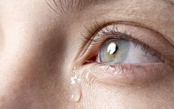 پشیمانی زن مطلقه از روابط گناه‌آلود: می‌خواستم خودکشی کنم
