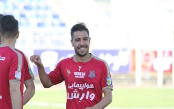 نظری: دوست دارم در نساجی بمانم
