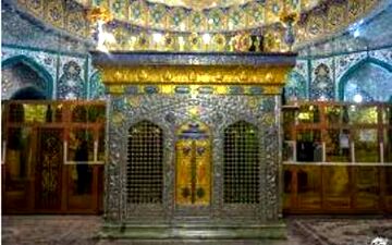 پخش دعای فرج در شب نیمه شعبان از بلندگوهای بقاع متبرکه استان کرمانشاه/استغاثه به امام زمان (عج) راه نجات از گرفتاری