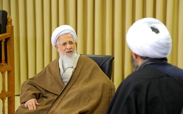  اگر بین مردم و نان مردم فاصله بیافتد دیگر خبری از دین نخواهد بود 