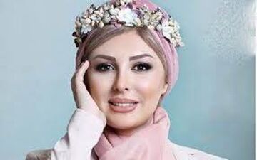 ژست احساسی و خاص خانم بازیگر در دوران بارداری