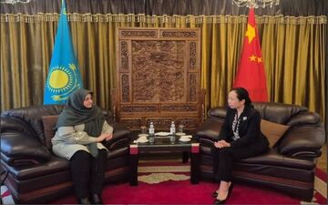 دیپلمات‌های ایران و چین در آلماتی دیدار کردند