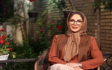 ویدئو آواز‌خوانی جنجالی افسانه بایگان در دل طبیعت/خانم بعد از کشف حجاب به سیم آخر زده!
