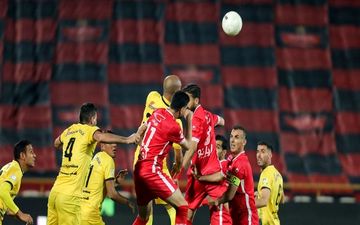 مسابقه فجرشهیدسپاسی و پرسپولیس در تهران