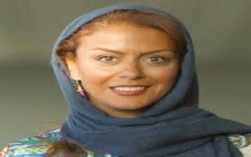 شبنم فرشادجو و هانیه توسلی در حال غواصی در اعماق آب