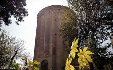 معماری عجیب و شگفت انگیز برج طغرل که هر بیننده ای را خیره میکند|از معماری فوق‌العاده تا کاربری درجه یک برج طغرل
