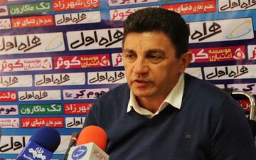 عدم حضور قلعه‌نویی در نشست خبری دیدار با پرسپولیس
