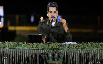 رئیس‌جمهور ونزوئلا خریداری موشک از ایران را رد کرد